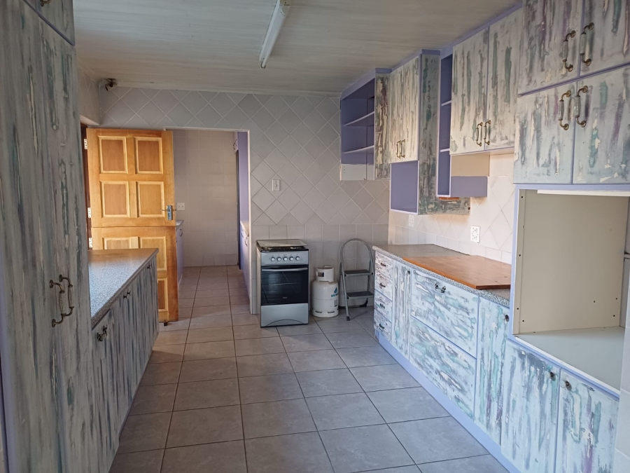 To Let 3 Bedroom Property for Rent in Wavecrest Eastern Cape